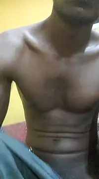 Snapshot of Tamil_boy_age28 chatting on 12/29/24, 10:36 Tamil boy age28 online show from 12/29/24, 10:36