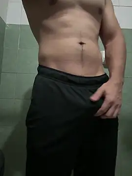 Snapshot of Mr_savage69 chatting on 12/03/25, 05:48 Mr savage69 online show from 12/03/25, 05:48