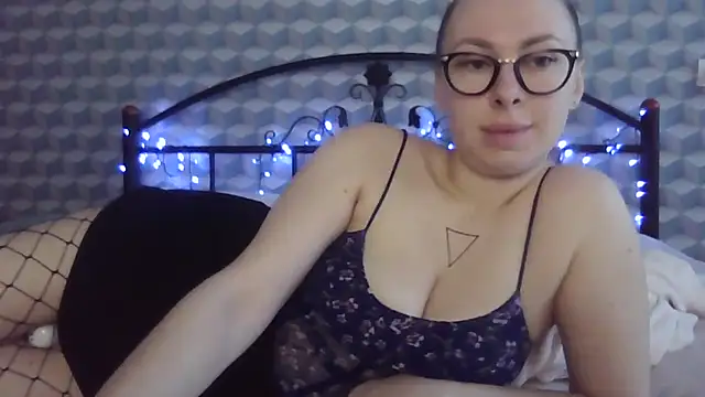  Leslyy Solo 1 online show from 02/17/25, 10:18