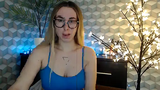  Leslyy Solo 1 online show from 10/18/25, 06:19