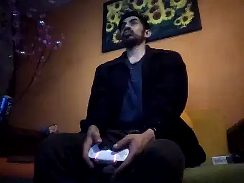 Angel Coronel online show from 12/26/24, 08:28
