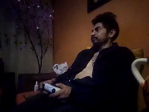 Angel Coronel online show from 01/15/25, 08:09