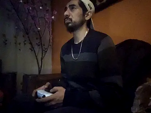 Angel Coronel online show from 01/16/25, 03:45