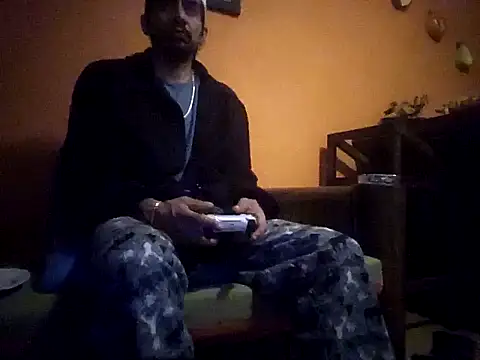 Angel Coronel online show from 01/21/25, 04:43