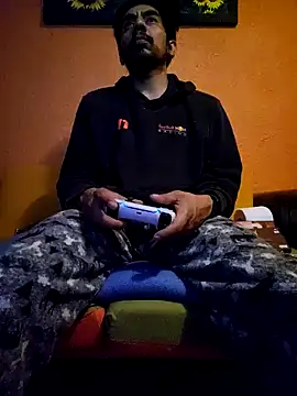 Angel Coronel online show from 01/28/25, 04:18