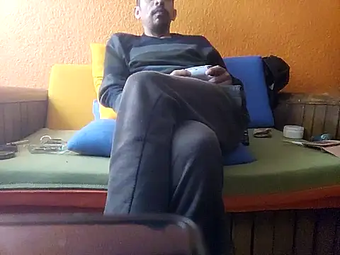 Angel Coronel online show from 02/12/25, 05:05
