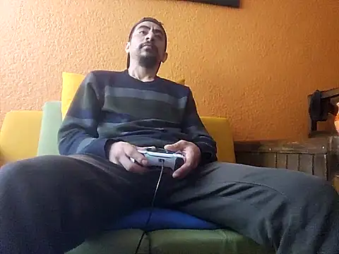 Angel Coronel online show from 02/13/25, 05:33