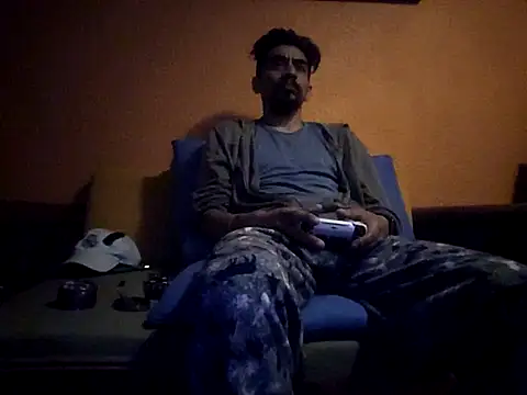 Angel Coronel online show from 02/18/25, 05:42