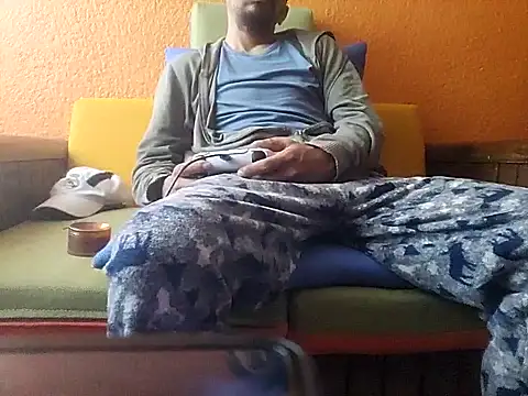 Angel Coronel online show from 02/18/25, 06:37