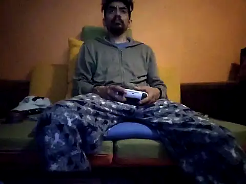 Angel Coronel online show from 02/19/25, 03:39