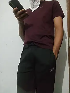 Snapshot of Lust_boy_Navi chatting on 10/13/25, 05:24 Lust boy Navi online show from 10/13/25, 05:24