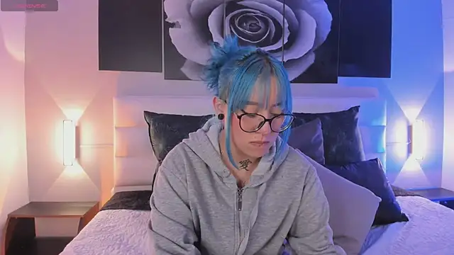 sofi bakerr online show from 09/18/25, 11:34