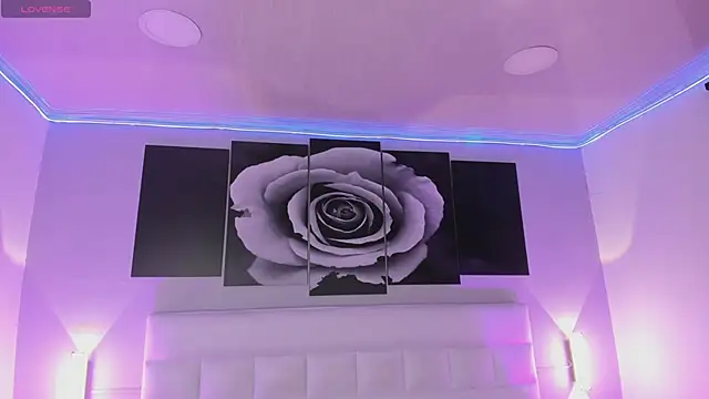 sofi bakerr online show from 11/05/25, 11:43