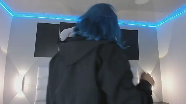 sofi bakerr online show from 12/15/25, 11:36