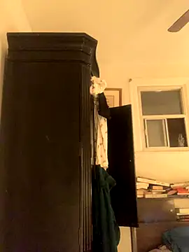 holyeroticss online show from 11/12/25, 12:33