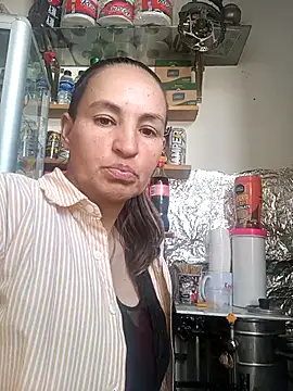 Divalive 28 online show from 10/13/25, 03:23