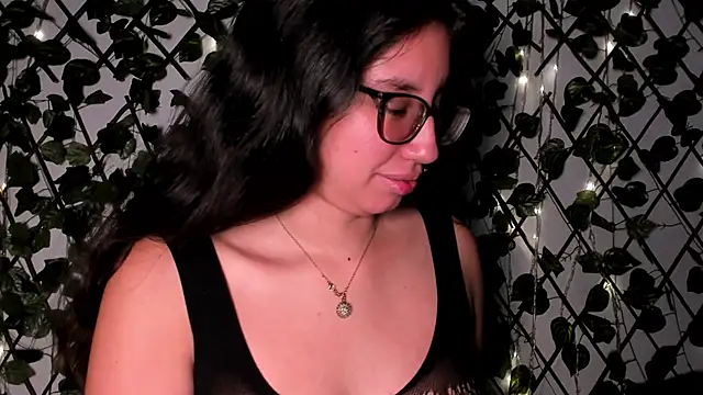 CoralineSanchez online show from 11/15/25, 07:10