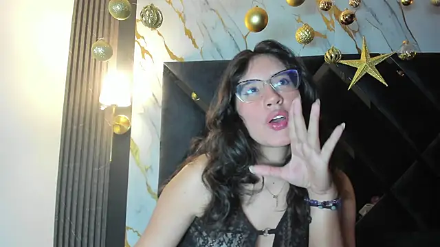 CoralineSanchez online show from 02/03/26, 03:04