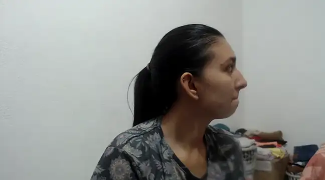 Snapshot of Alyson0001 chatting on 03/10/25, 10:34 Alyson0001 online show from 03/10/25, 10:34