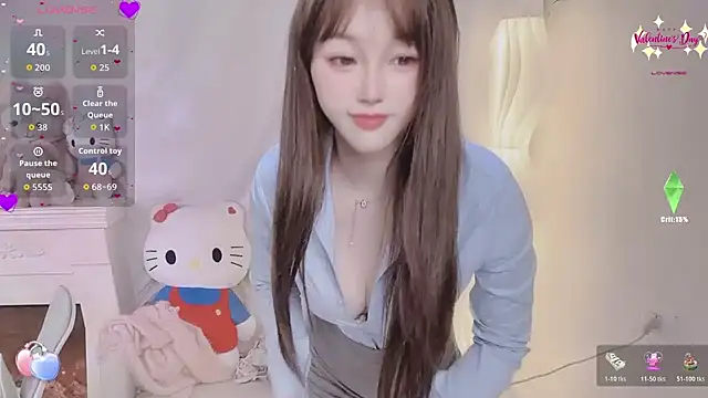 Kiss-18 online show from 12/19/25, 02:24