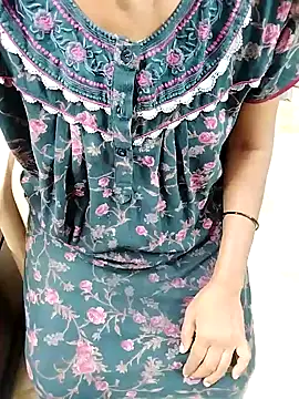 Snapshot of sexyrapa chatting on 12/17/24, 01:50 sexyrapa online show from 12/17/24, 01:50