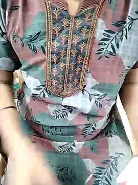 Snapshot of sexyrapa chatting on 01/04/25, 05:48 sexyrapa online show from 01/04/25, 05:48