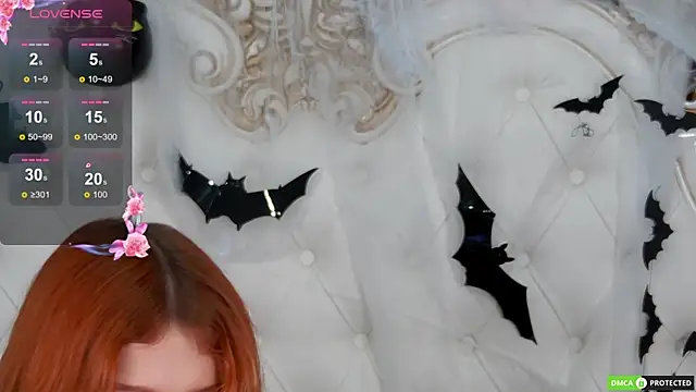 Eva Cramer online show from 10/19/25, 02:07