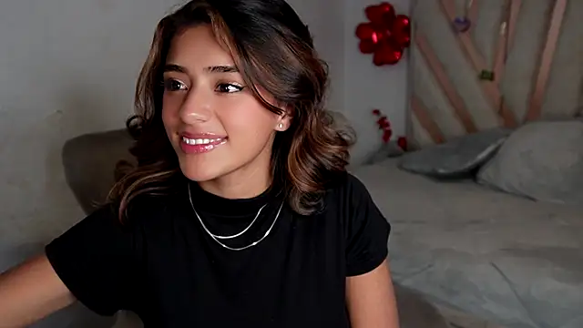 Rebecca 055 online show from 12/05/25, 02:09