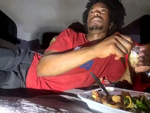 Snapshot of SlimeCrownzOut5 chatting on 10/26/25, 03:23 SlimeCrownzOut5 online show from 10/26/25, 03:23