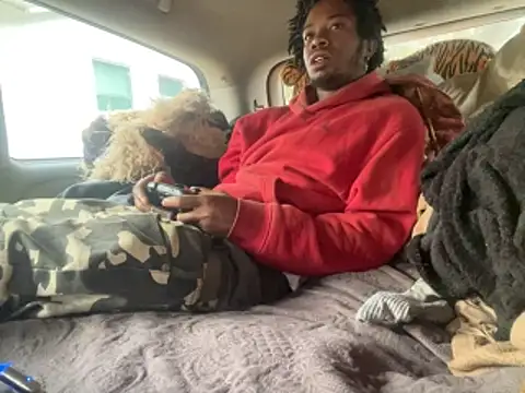 Snapshot of SlimeCrownzOut5 chatting on 11/01/25, 02:08 SlimeCrownzOut5 online show from 11/01/25, 02:08