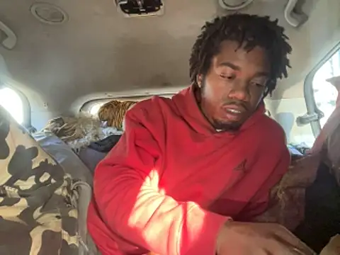 Snapshot of SlimeCrownzOut5 chatting on 11/02/25, 02:19 SlimeCrownzOut5 online show from 11/02/25, 02:19