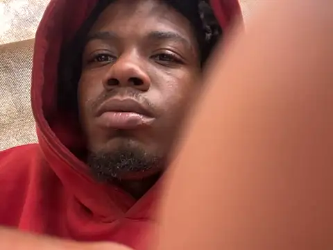 Snapshot of SlimeCrownzOut5 chatting on 11/08/25, 04:40 SlimeCrownzOut5 online show from 11/08/25, 04:40