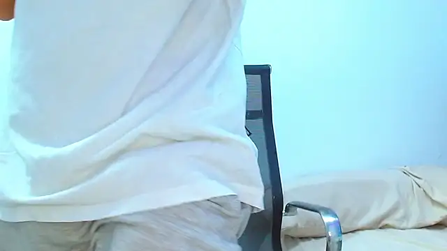 jhony-sex online show from 03/18/25, 02:04