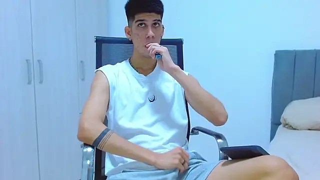 jhony-sex online show from 10/17/25, 06:27