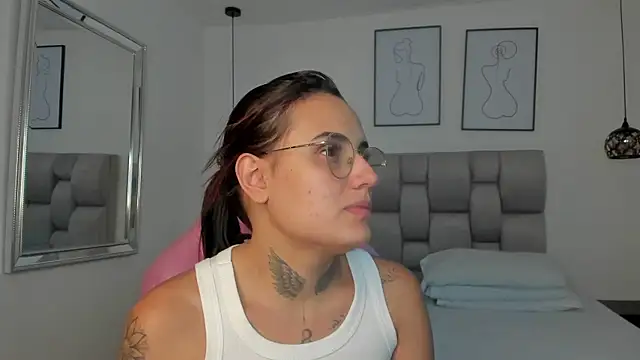 Susan-Sweet-7 online show from 11/07/25, 07:47