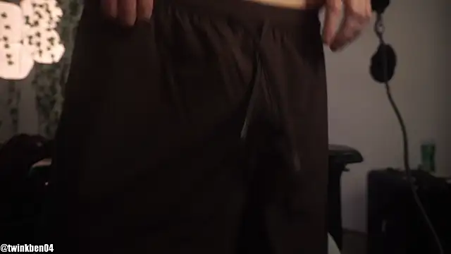 Snapshot of twinkben chatting on 10/23/25, 08:07 twinkben online show from 10/23/25, 08:07