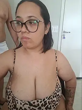 yasminmeyer00 online show from 12/01/24, 07:25