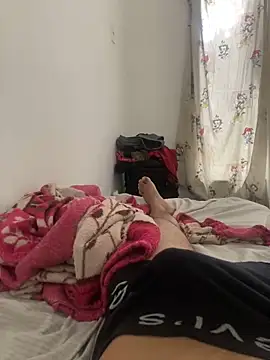 Snapshot of thfrances chatting on 12/08/24, 12:30 thfrances online show from 12/08/24, 12:30