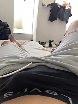 Snapshot of thfrances chatting on 12/28/24, 05:57 thfrances online show from 12/28/24, 05:57