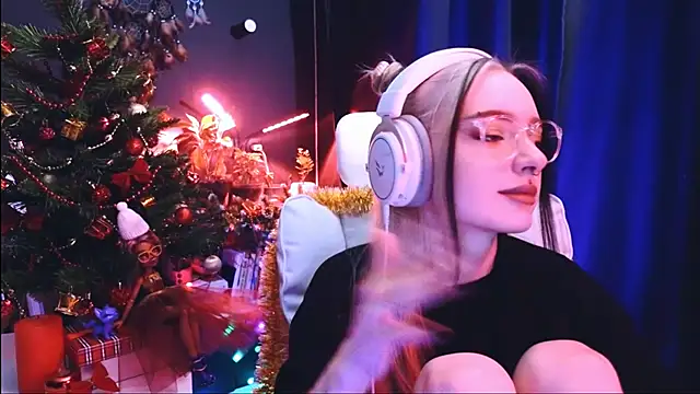Avi Nile online show from 12/16/24, 02:04