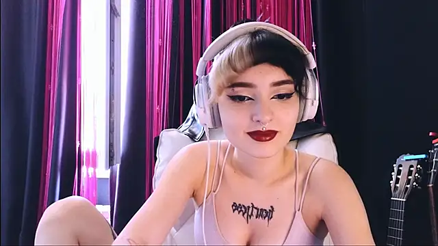 Avi Nile online show from 09/20/25, 05:08