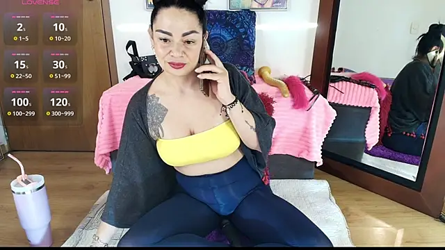 Snapshot of Ginna--mia chatting on 04/05/26, 02:53 Ginna--mia online show from 04/05/26, 02:53