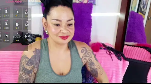 Snapshot of Ginna--mia chatting on 04/15/26, 01:56 Ginna--mia online show from 04/15/26, 01:56