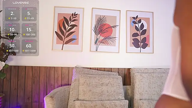 Snapshot of Zarawilliams chatting on 10/16/25, 11:33 Zarawilliams online show from 10/16/25, 11:33