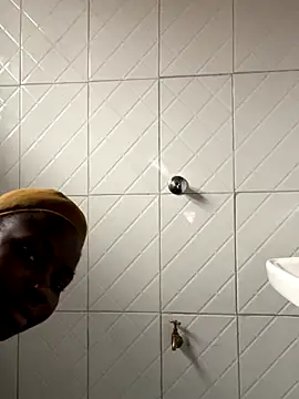 Snapshot of JemaimaPrincess chatting on 12/17/25, 04:40 JemaimaPrincess online show from 12/17/25, 04:40