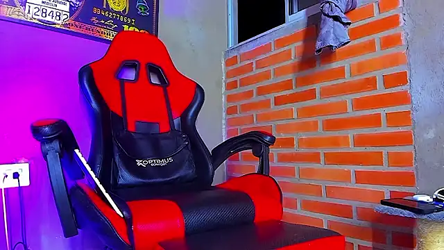 Snapshot of smoker445 chatting on 11/23/25, 02:33 smoker445 online show from 11/23/25, 02:33