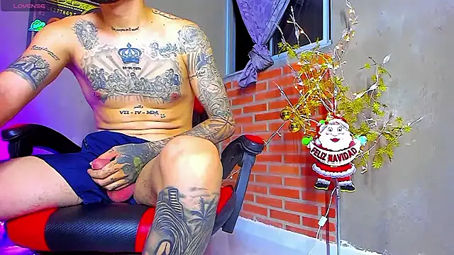 Snapshot of smoker445 chatting on 11/27/25, 12:13 smoker445 online show from 11/27/25, 12:13