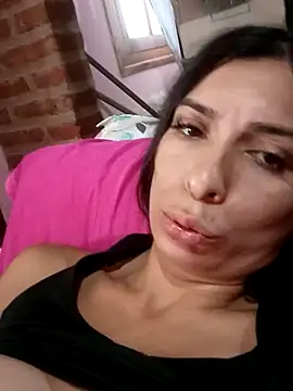 Snapshot of Chicavixy chatting on 01/15/25, 01:20 Chicavixy online show from 01/15/25, 01:20