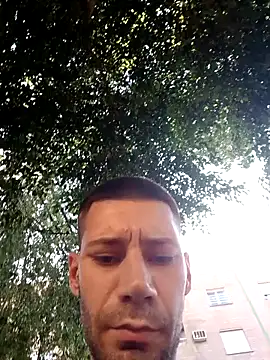 Snapshot of litleboy92 chatting on 10/14/25, 03:24 litleboy92 online show from 10/14/25, 03:24