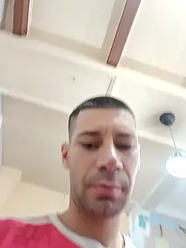 Snapshot of litleboy92 chatting on 10/22/25, 09:47 litleboy92 online show from 10/22/25, 09:47